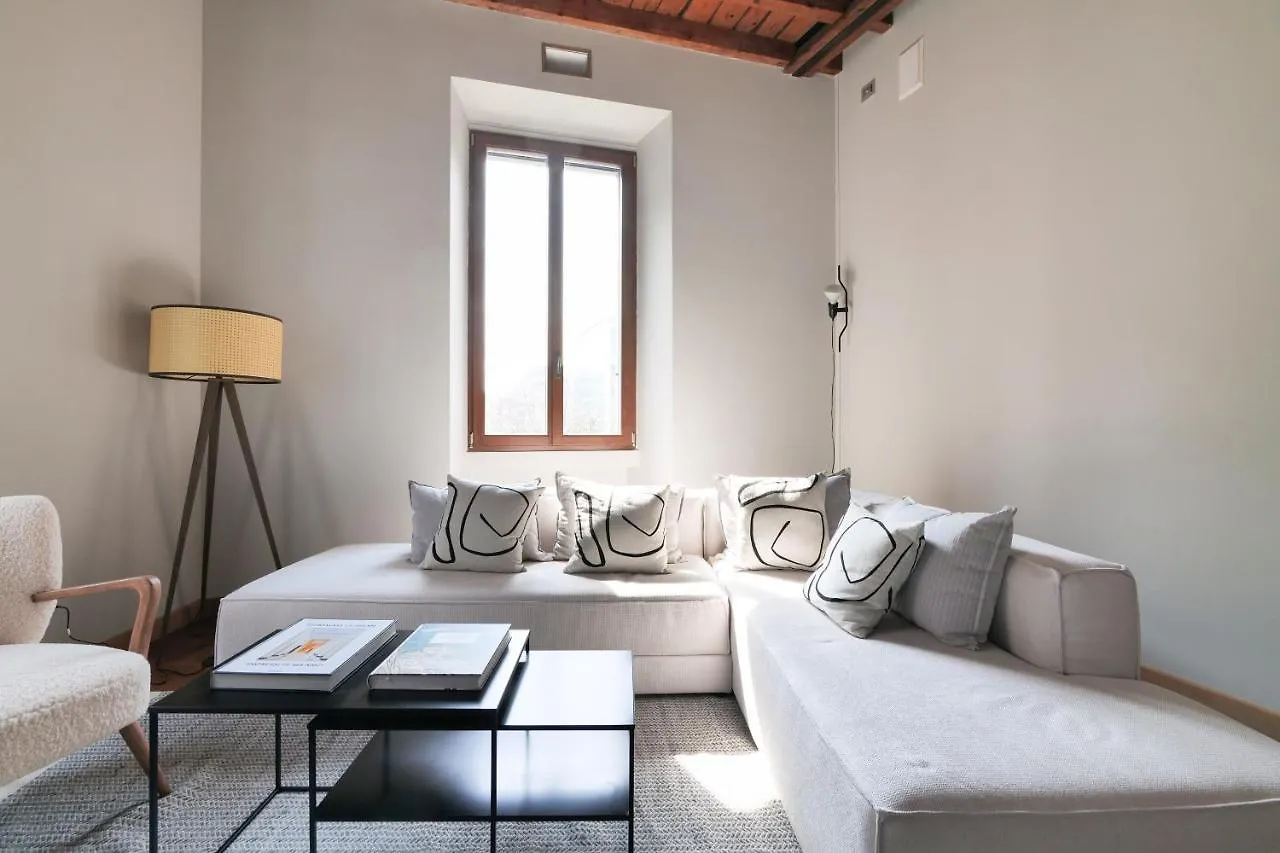 Apartment La Foppa Home - Large & Trendy Flat Moscova-Brera Milan Italy