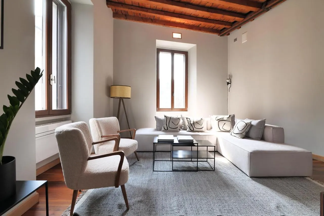 Apartment La Foppa Home - Large & Trendy Flat Moscova-Brera Milan Italy